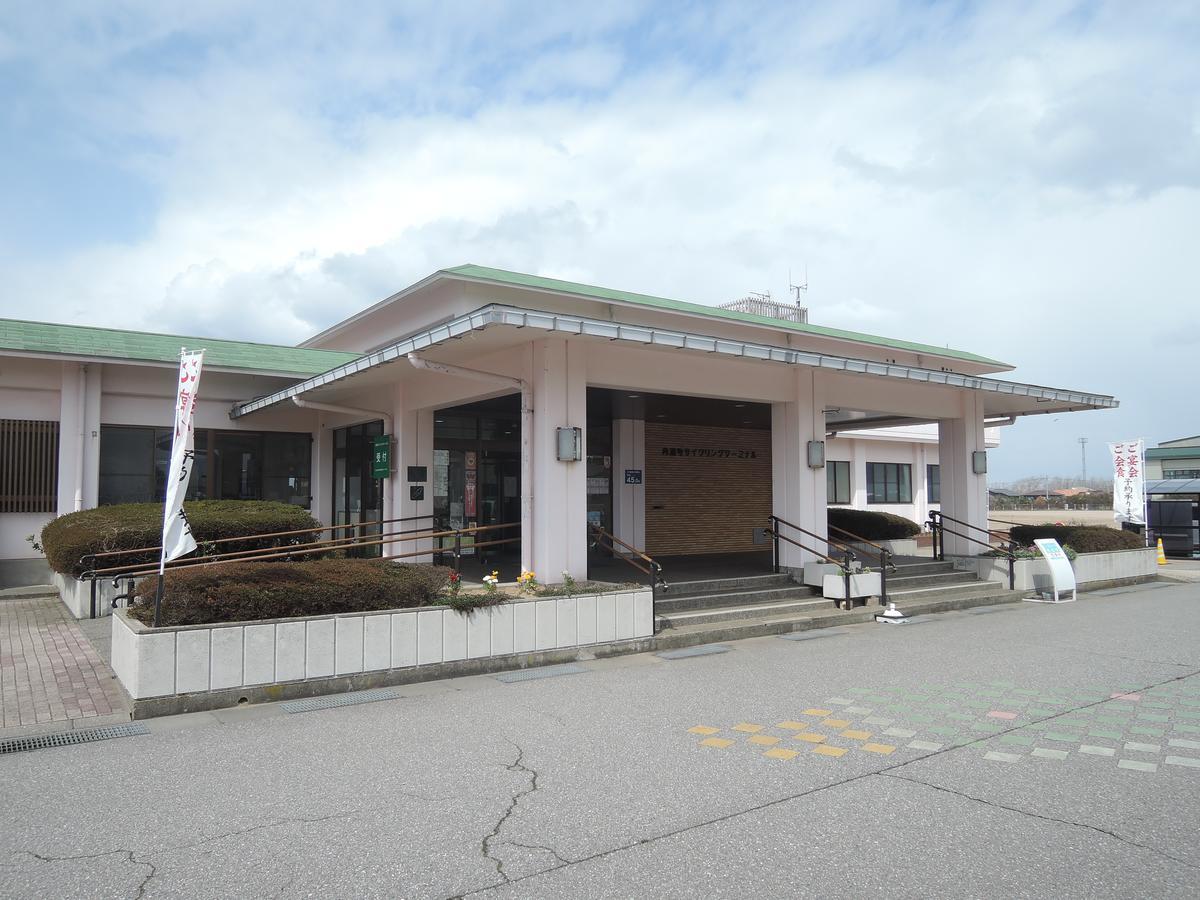 Готель Uchinadamachi Cycling Terminal Екстер'єр фото